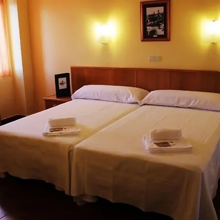 Antiguo Hotel *