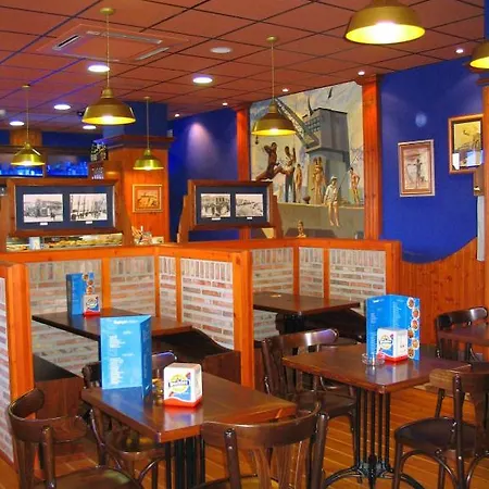 Отель Antiguo Сантандер